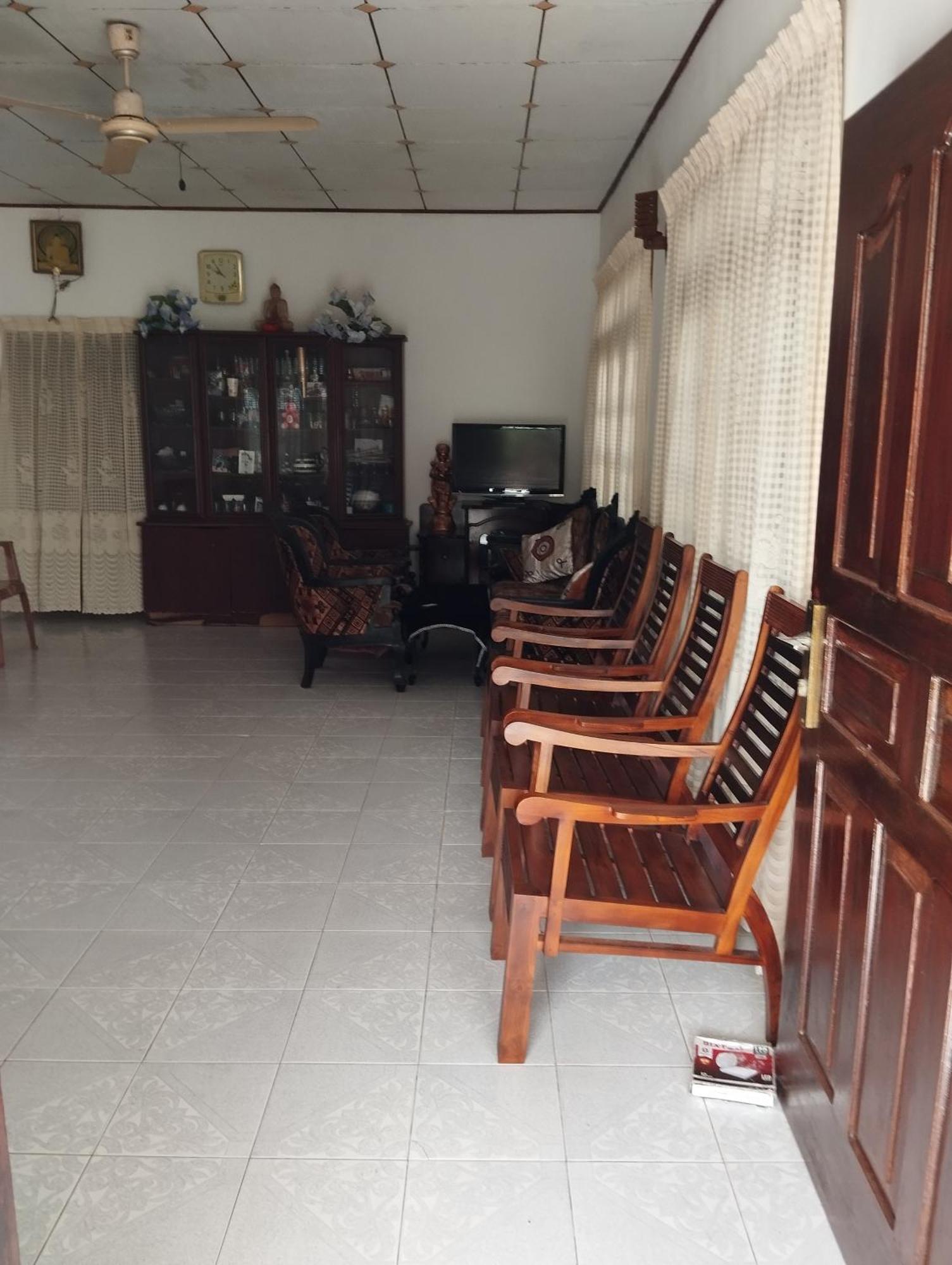 Mirissa White House Hotel Bagian luar foto