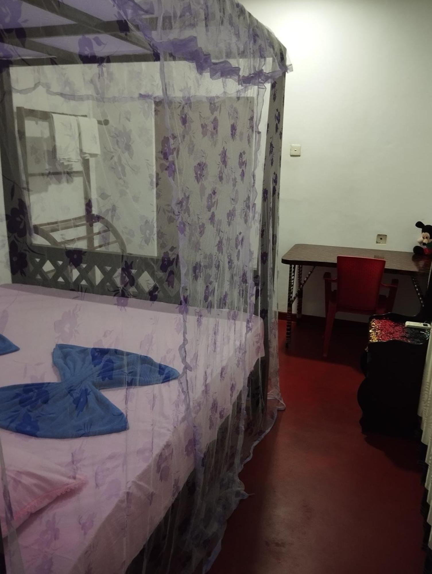 Mirissa White House Hotel Bagian luar foto