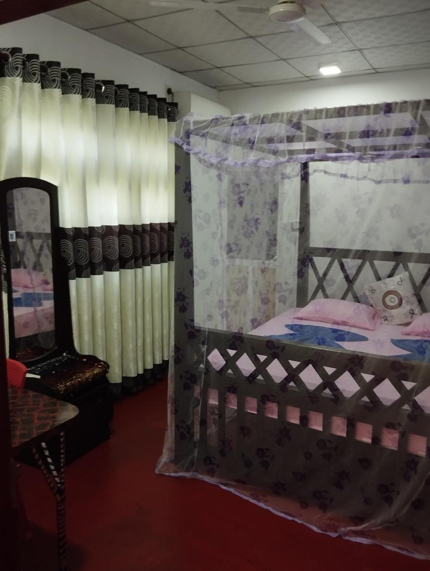 Mirissa White House Hotel Bagian luar foto