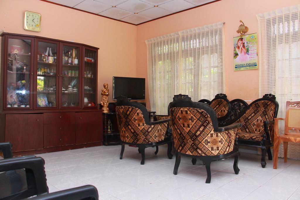 Mirissa White House Hotel Bagian luar foto